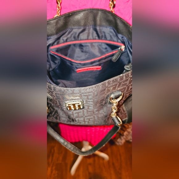 TOMMY HILFIGER - Picture 3 of 7